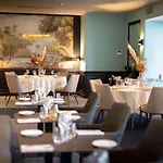 Mercure La Corderie Royale 4*
