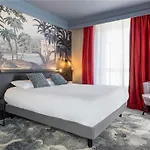 Mercure La Corderie Royale فندق