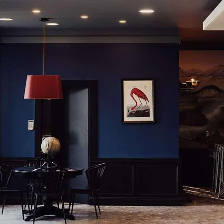 Mercure La Corderie Royale 4*