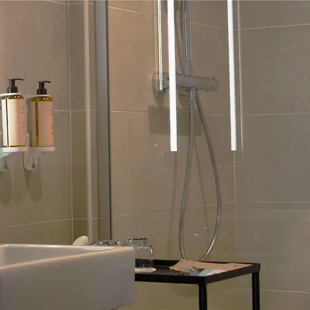 Hotel Mercure La Corderie Royale 4*