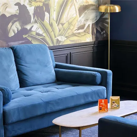 Mercure La Corderie Royale 4*