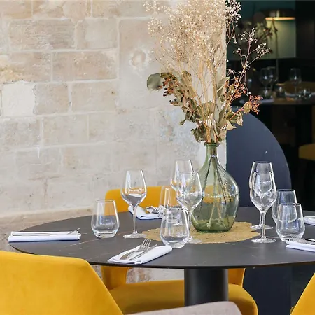 Mercure La Corderie Royale רושפור