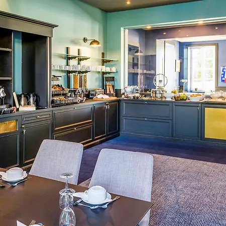 Mercure La Corderie Royale Hotel