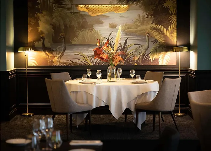 Mercure La Corderie Royale 4*