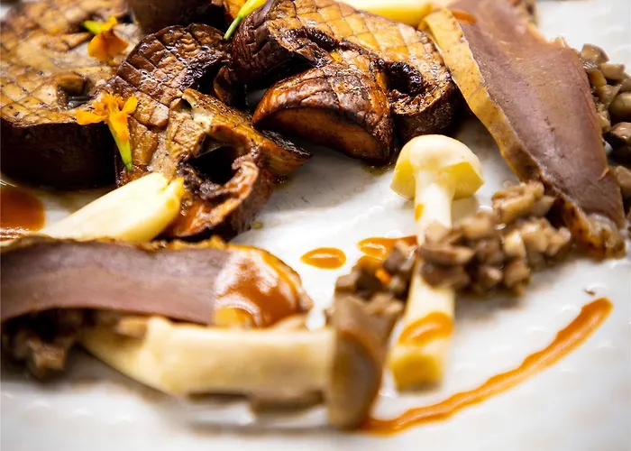 Mercure La Corderie Royale Hotel 4*