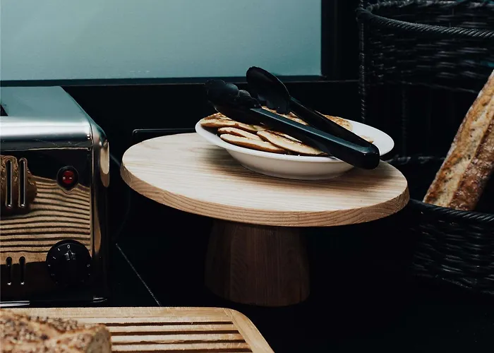 Mercure La Corderie Royale 4*