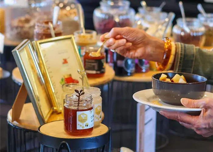 Mercure La Corderie Royale Hotel Rochefort (Charente-Maritime)